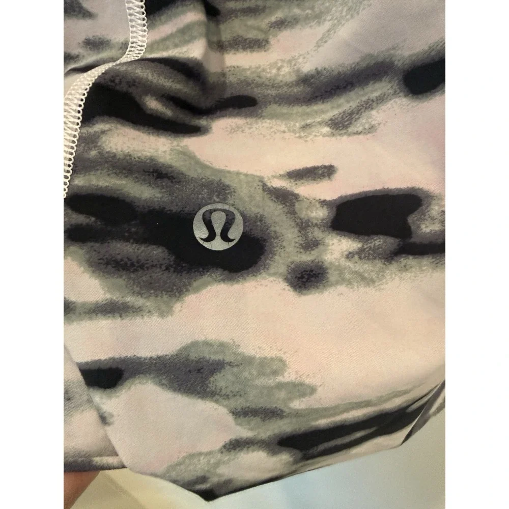 Lululemon Water Bound Singlet Wamo Camo Barely Pink‎ Women's Size 12